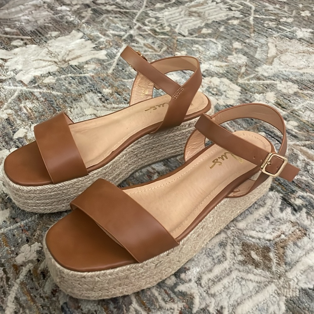 Lulus Brown Strappy platform sandals - Picture 5 of 6